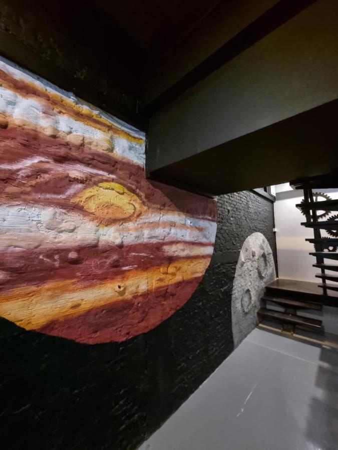 Met A Space Pod @Phrom Phong Банкок Екстериор снимка